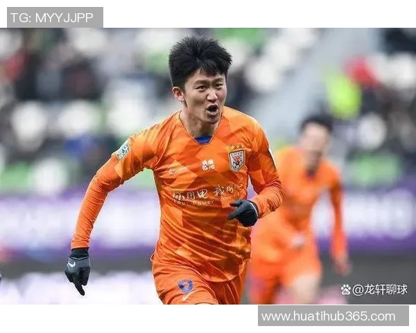 24岁范德芬边路狂飙如入无人之境展现中卫惊人速度与技术