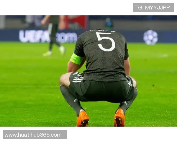 24岁范德芬边路狂飙如入无人之境展现中卫惊人速度与技术